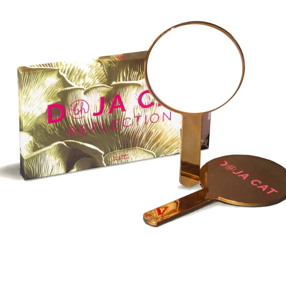 BH Cosmetics X Doja Cat Reflection Hand Mirror